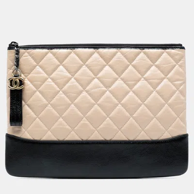 Pre-owned Chanel Beige Black Medium Aged Calfskin Gabrielle O Case Clutch In Sand