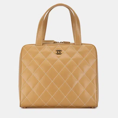 Pre-owned Chanel Beige Cc Wild Stitch Handbag In Sand