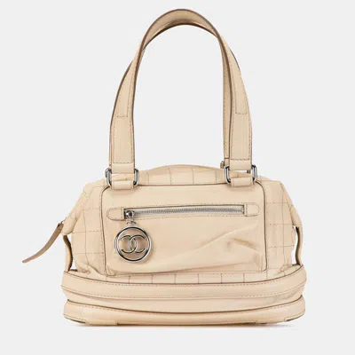 Pre-owned Chanel Beige Goatskin Square Stitch Essential Bowler In Sand
