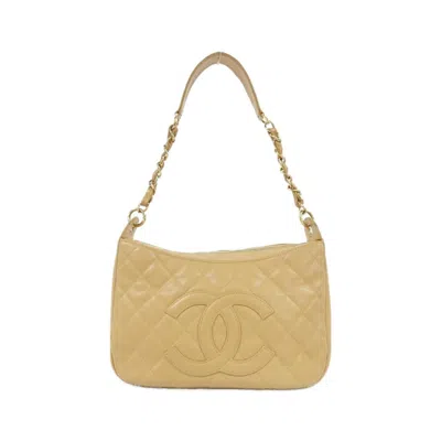 Pre-owned Chanel Beige Grained Calfskin Shoulder Bag () In Sand