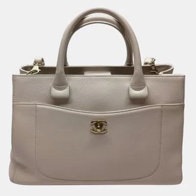 Pre-owned Chanel Beige Grained Calfskin Small Neo Executive Tote