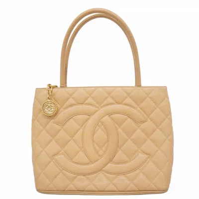 Pre-owned Chanel Beige Grained Calfskin Tote Bag () In Sand