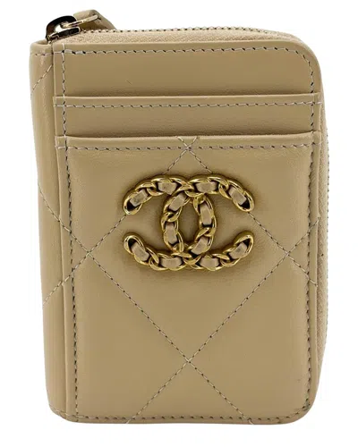 Pre-owned Chanel Beige Lambskin 19 Zipper Card Holder (authentic Pre-loved)