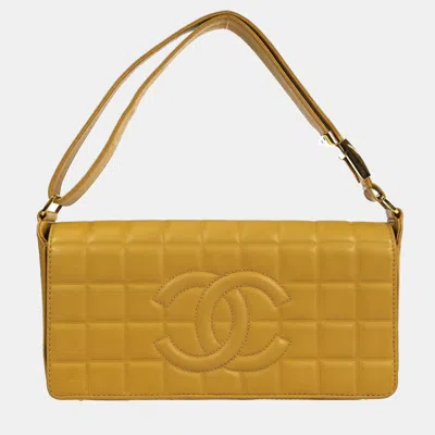 Pre-owned Chanel Beige Lambskin Choco Bar Shoulder Bag