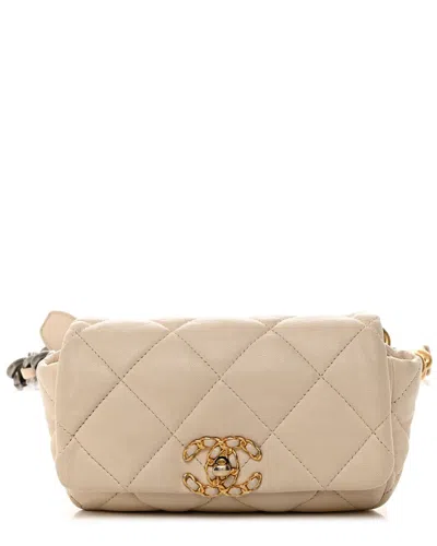 Pre-owned Chanel Beige Lambskin Quilted Leather 19 Waist Bag (authentic Pre-loved)