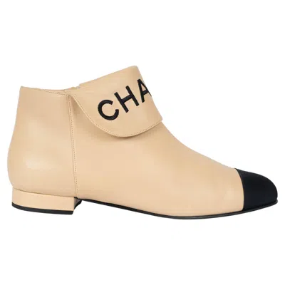 Pre-owned Chanel Beige Leather 2019 19b Logo Flat Ankle Boots Shoes 39 In Brown