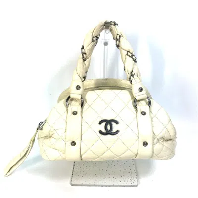 Pre-owned Chanel Beige Leather Boston Bag Handbag ()