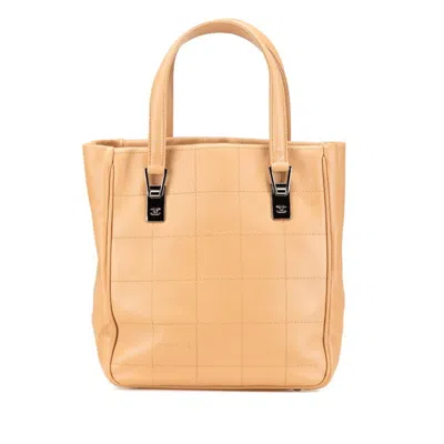 Pre-owned Chanel Beige Leather Handbag Tote Bag () In Sand