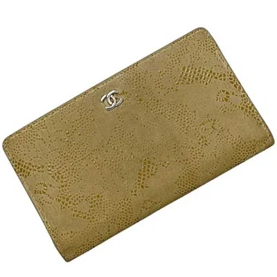 Pre-owned Chanel Beige Leather Long Wallet (bi-fold) ()
