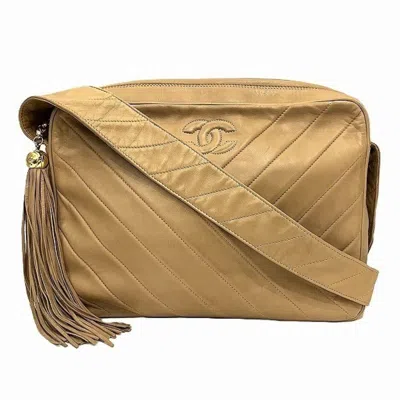 Pre-owned Chanel Beige Leather Shoulder Bag ()