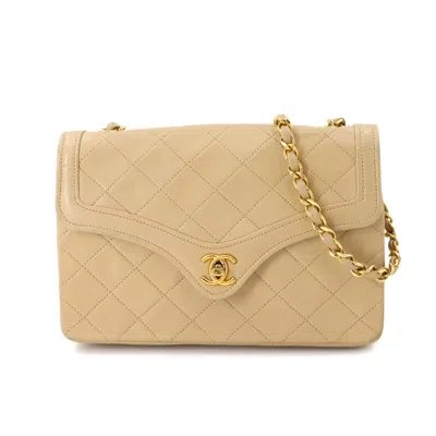Pre-owned Chanel Beige Leather Shoulder Bag ()