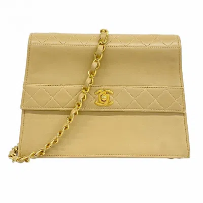 Pre-owned Chanel Beige Leather Shoulder Bag ()
