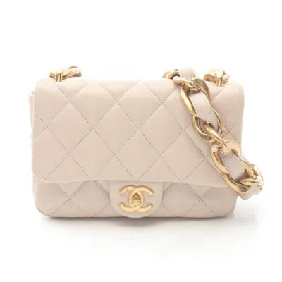 Pre-owned Chanel Beige Leather Shoulder Bag () In Sand