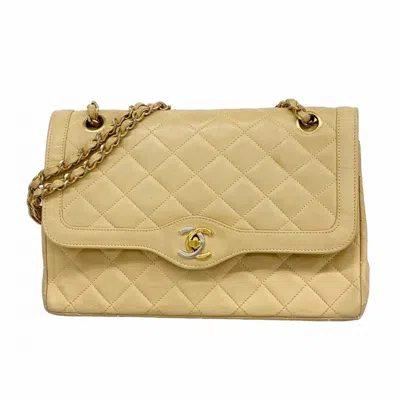 Pre-owned Chanel Beige Leather Shoulder Bag () In Sand
