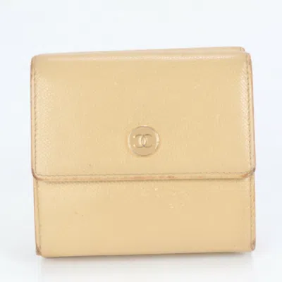 Pre-owned Chanel Beige Leather Wallet (bi-fold) () In Sand