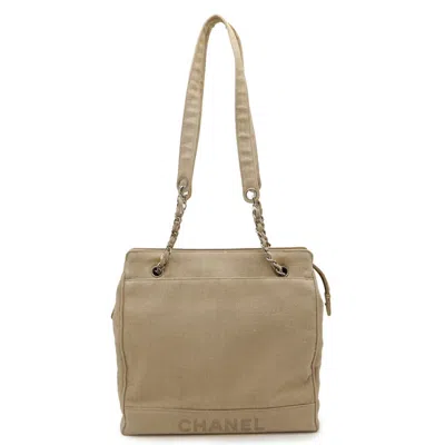 Pre-owned Chanel Beige Linen Shoulder Bag () In Sand
