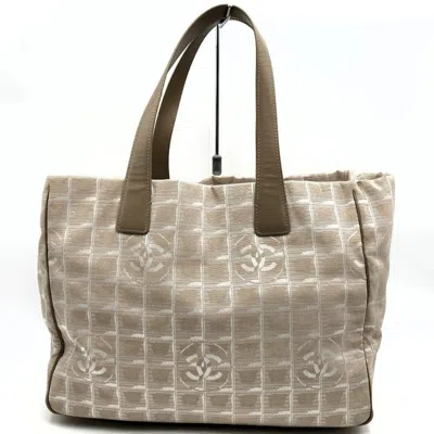 Pre-owned Chanel Beige Nylon Tote Bag ()
