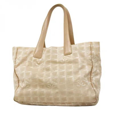 Pre-owned Chanel Beige Nylon Tote Bag () In Sand