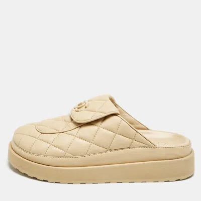 Pre-owned Chanel Beige Quilted Leather Cc Turnlock Platform Mules Size 39
