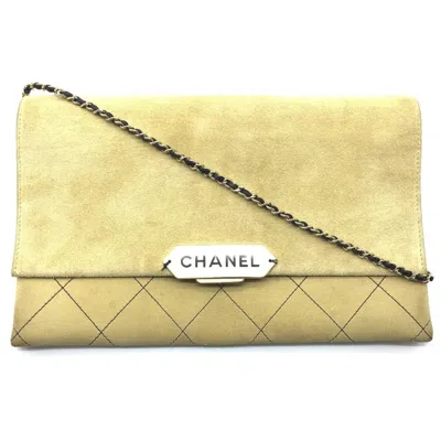 Pre-owned Chanel Beige Suede Shoulder Bag () In Sand