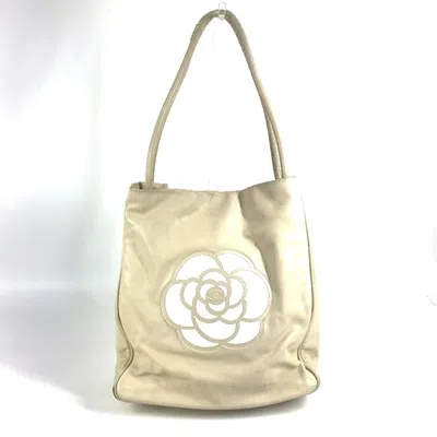 Pre-owned Chanel Beige White Leather Shoulder Bag Tote Bag () In Beige, White
