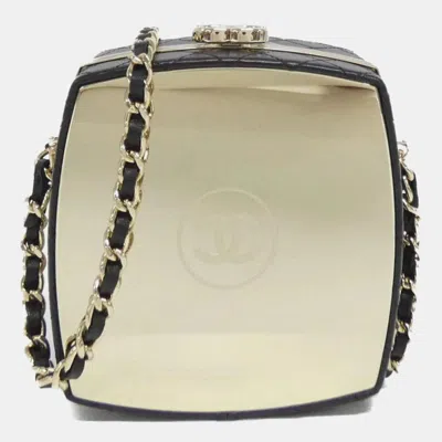Pre-owned Chanel Beige/black Lambskin Chain Clutch In Sand