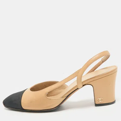 Pre-owned Chanel Beige/black Leather And Fabric Cc Cap Toe Slingback Pumps Size 35