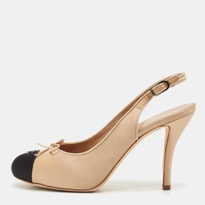 Pre-owned Chanel Beige/black Satin Cc Slingback Pumps Size 39.5