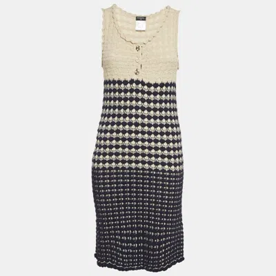 Pre-owned Chanel Beige/navy Blue Cotton Knit Sleeveless Midi Dress M In Sand