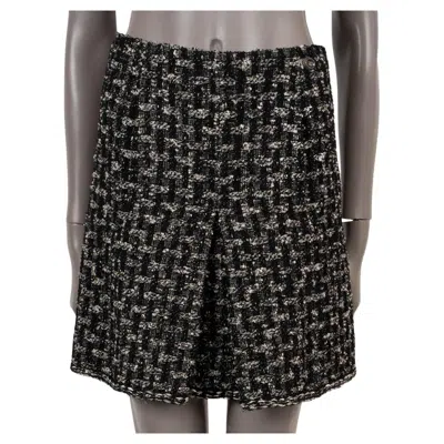 Pre-owned Chanel Black & White Wool 2013 13b Box Pleated Tweed Skirt 36 Xs