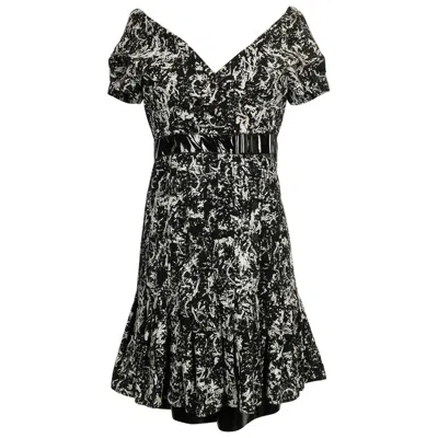Pre-owned Chanel Black And White Wool Dress