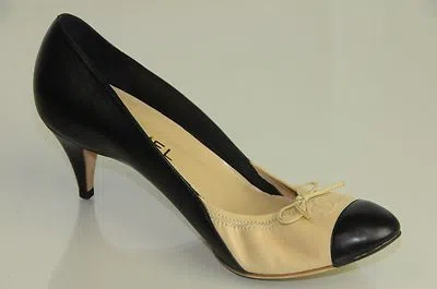 Pre-owned Chanel Black Beige Leather Cc Logo Heels Pumps Heels Shoes Stretch 39.5