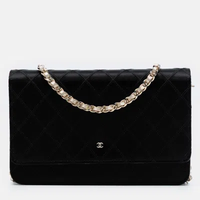 Pre-owned Chanel Black Bicolor Satin Wallet On Chain