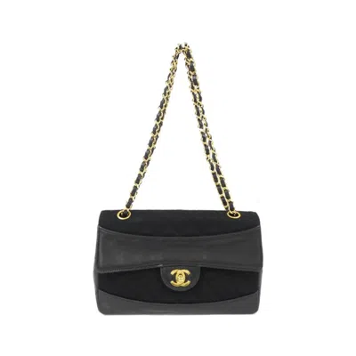 Pre-owned Chanel Black Canvas Leather Shoulder Bag ()