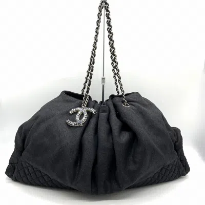 Pre-owned Chanel Black Canvas Shoulder Bag ()