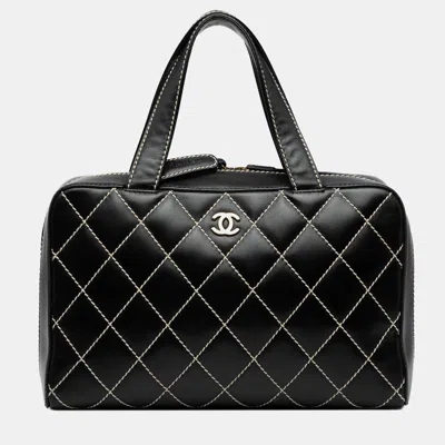 Pre-owned Chanel Black Cc Lambskin Wild Stitch Handbag