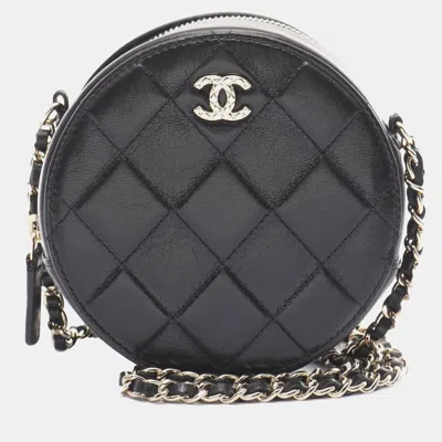 Pre-owned Chanel Black Cc Quilted Calfskin Round Clutch With Chain