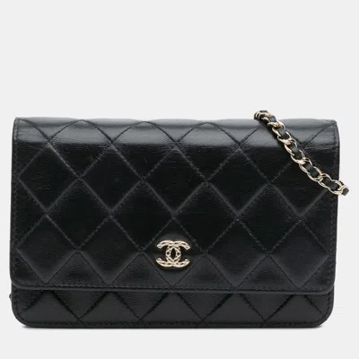 Pre-owned Chanel Black Cc Quilted Calfskin Wallet On Chain
