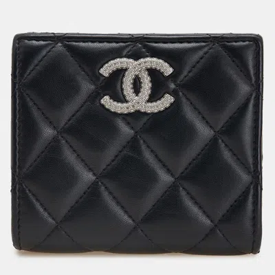 Pre-owned Chanel Black Cc Quilted Lambskin Compact Bifold Wallet