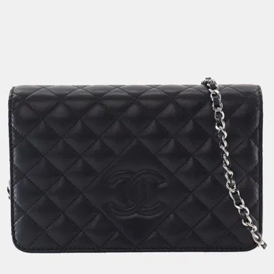 Pre-owned Chanel Black Cc Quilted Lambskin Diamond Wallet On Chain