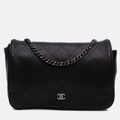Pre-owned Chanel Black Cc Quilted Lambskin Full Flap Wallet On Chain
