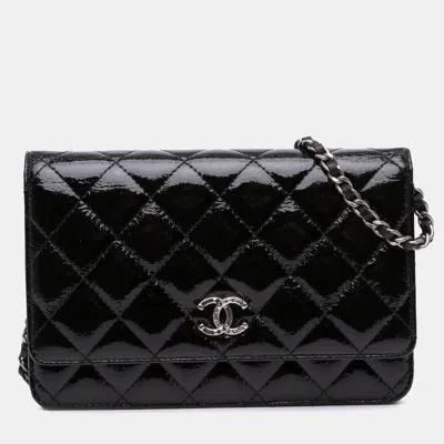 Pre-owned Chanel Black Cc Quilted Patent Wallet On Chain