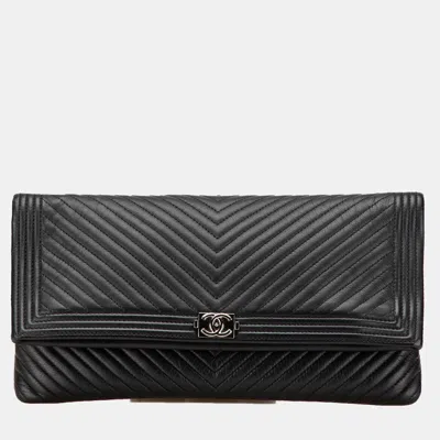 Pre-owned Chanel Black Chevron Calfskin Boy Fold Over Clutch