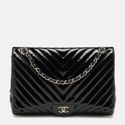 Pre-owned Chanel Black Chevron Patent Leather Maxi Classic Single Flap Bag