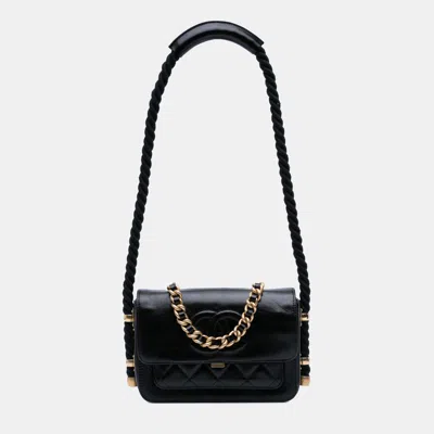 Pre-owned Chanel Black Crumpled Calfskin En Vogue Rope Flap