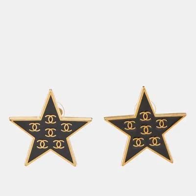 Pre-owned Chanel Black Enamel Gold Tone Star Clip-on Earrings