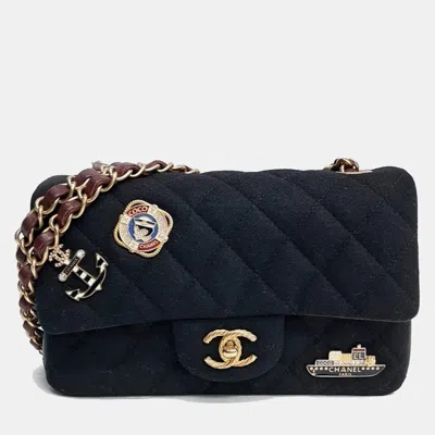 Pre-owned Chanel Black Fabric Charm New Mini Crossbody Bag