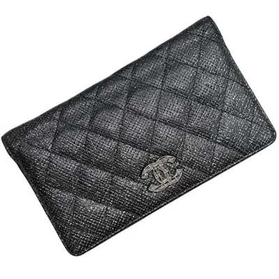 Pre-owned Chanel Black Grained Calfskin Long Wallet (bi-fold) ()