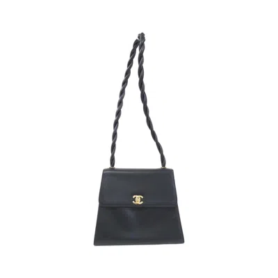 Pre-owned Chanel Black Grained Calfskin Shoulder Bag ()