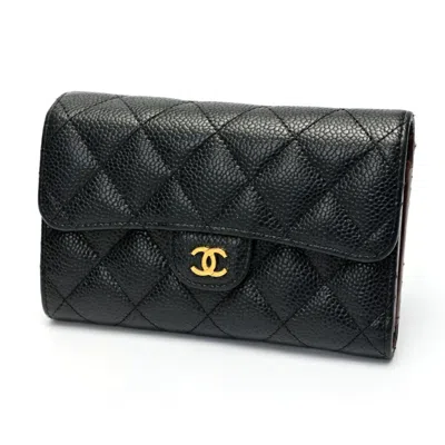 Pre-owned Chanel Black Grained Calfskin Wallet (tri-fold) ()